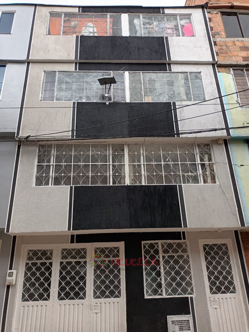 vendo casa comercial con 15 apartaestudios oportunidad de negocio bogotá sector kennedy