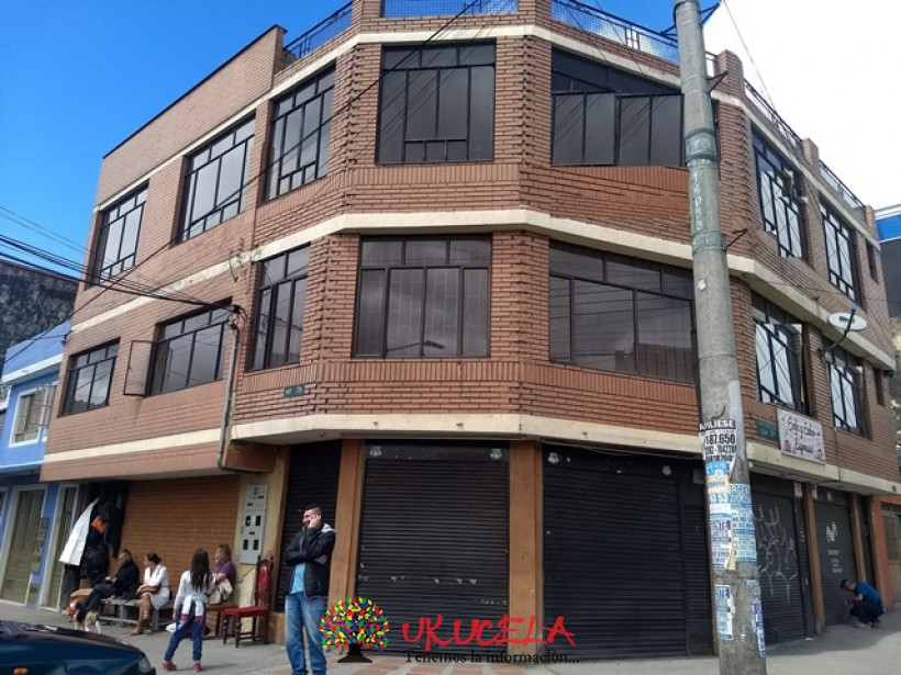 ARRIENDO LOCAL COMERCIAL ESQUINERO