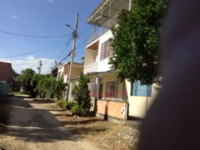SE VENDE LOTE ESQUINERO 98m2 CLIMA CALIENTE