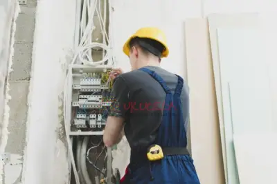 ELECTRICISTAS EN CAJICA 3158286115