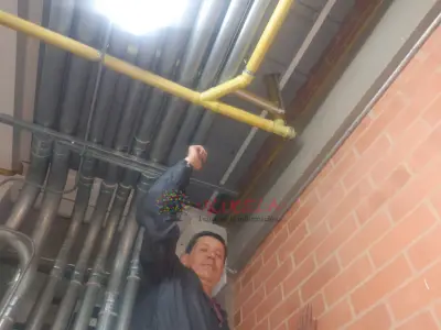 plomeros en usaquen 3193512613 plomeria dron