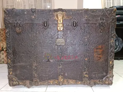 BAUL ANTIGUO "MANUFACTURED BY H.O.FABER UTICA N.Y SEP 04 1883"