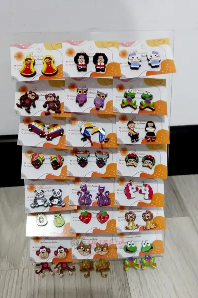 Topitos en madera pintados a mano