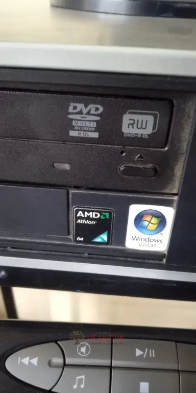 CPU CON DOBLE AMD ATLHON X2 DUAL CORE  HP  DOS GB DE RAM 160 GB DE DISCO SATA