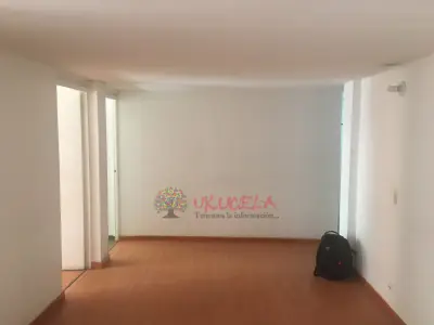 Se Arrienda apartamento centro de bogota.