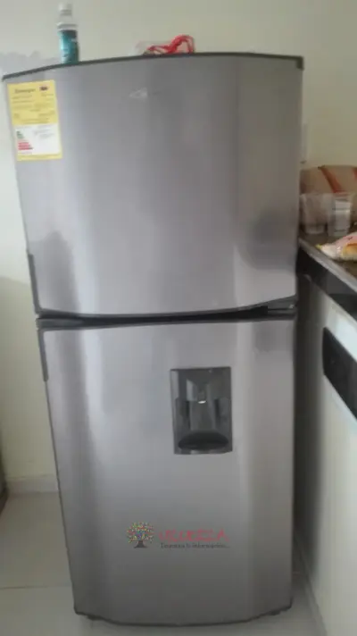 nevera haceb 220lt