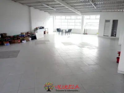 ARRIENDO OFICINA 3º O  4º
