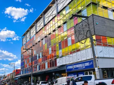 permuto local comercial centro comercial shangai bogota por carro o camioneta - foto 17