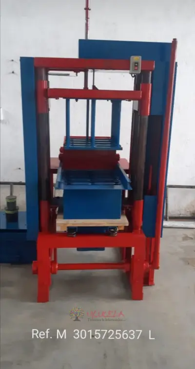 fabricacion de maquina bloquera para construccion
