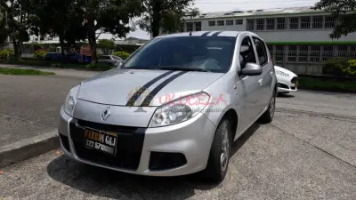 SANDERO VERSION LIMITADA