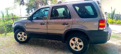 VENDO CAMIONETA FORD ESCAPE XLT 2007