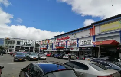 Rentable- Local  doble en San Andresito de la  38. Multiporposito