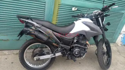 Moto AKT TTR 180 MODELO 2017