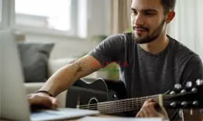 Clases de guitarra para niños y adultos