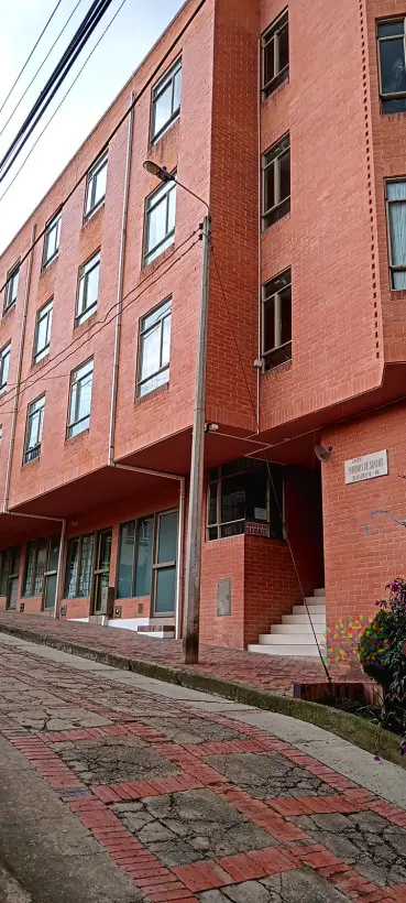Vendo apartaestudio de un solo ambiente en edificio de propiedad horizontal