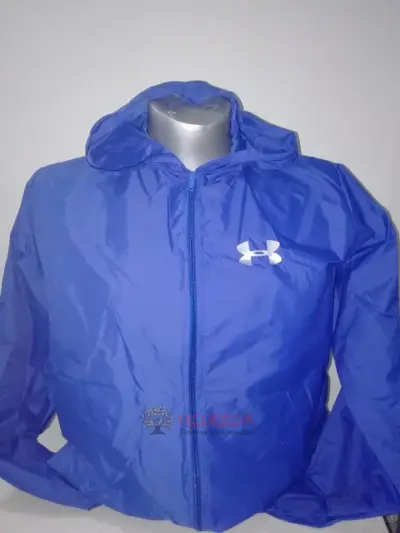 CHAQUETA ROMPEVIENTO