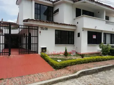 Vendo casa conjunto residencial