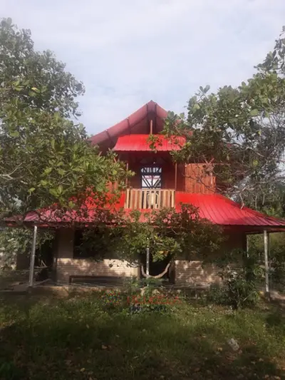 HERMOSA CASA LOTE