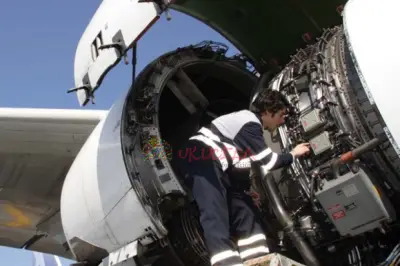 servicio de reparacion de aeronaves y mantenimiento aeronautico