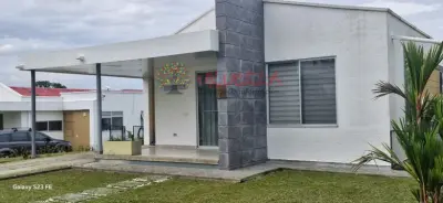 VENTA DE CASA CONDOMINIO LINDAJARA ARMENIA QUINDIO