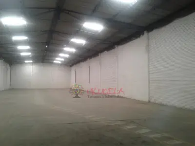 Arriendo bodega 750m2 area libre conjunto