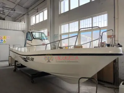 fabricacion de barcos hechos en fibra de vidrio para navegacion