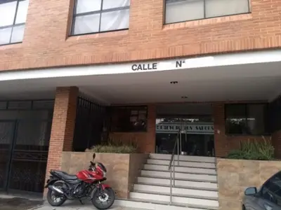 VENDO APARTAMENTO SANTA BIBIANA 3 PISO