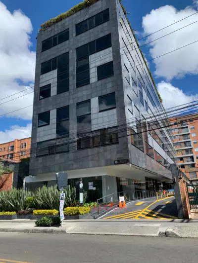 Entidad Financiera Vende - Local en Cedritos