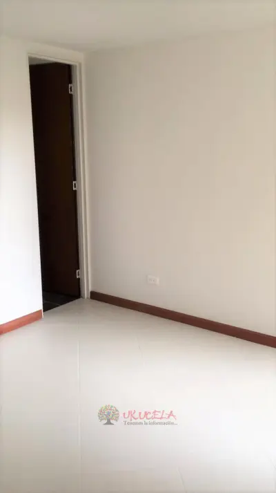 Vende apartamento en la Carola