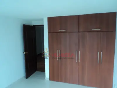 Vende apartamento en Milan