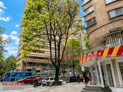 Apartamento Amoblado en Arriendo Centro de Bogota 2 Alcobas 65 m2 Piso 8 - foto 2