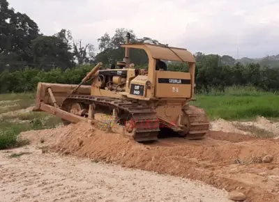 BULLDOZER CATEPILLAR D6D TRACTOR