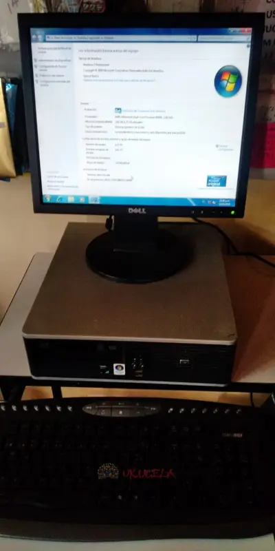 MONITOR LCD DE 17 PULGADAS MARCA DELL