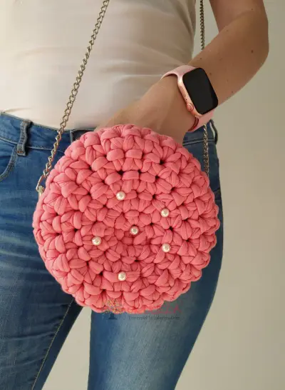 Bolsos para dama tejidos en trapillo