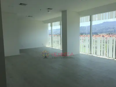 SE RENTA OFICINA 606 CHIA