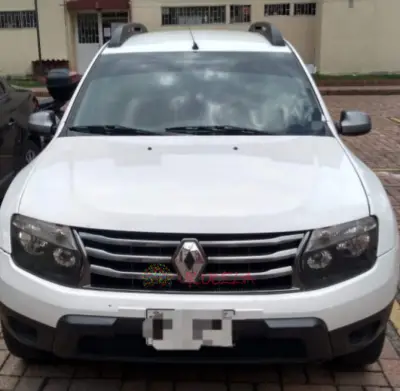 CAMIONETA DUSTER