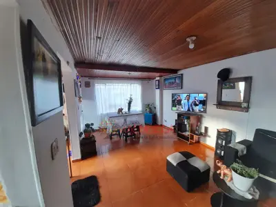 APARATMENTO EXCELENTE UBICACION