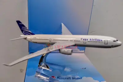 avion a escala metalico