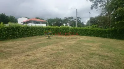 VENDO LOTE DE 732 M2 EN CONDOMINIO CAMPESTRE TEQUESTA COUNTRY CLUB CERCA A TOCAIMA