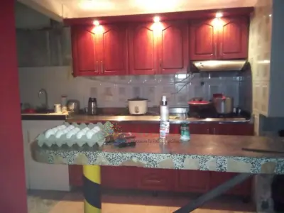 VENDO CASA CON RENTA EN LA CUMBRE