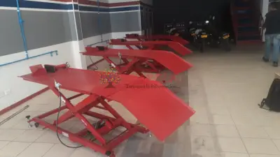fabrica de elevadores de motos para talleres