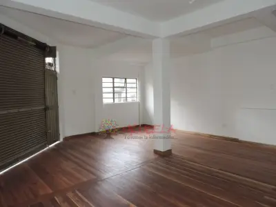 Casa más local en uno de los puntos más comerciales de Manizales y cercano al centro
