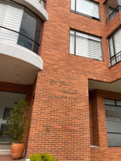 Entidad Financiera Vende-Espectacular Apartamento en Molinos del Norte