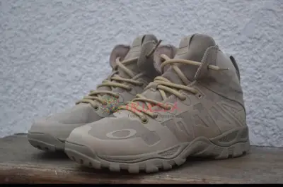 botas oakley