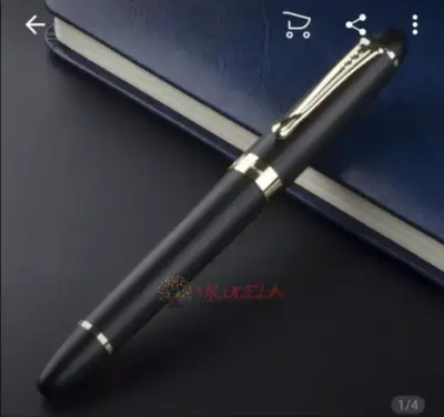Bolígrafo metálico de lujo.