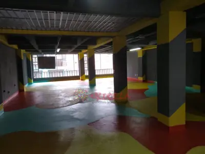 APLICACION PINTURA EPÓXICA PARA PISOS